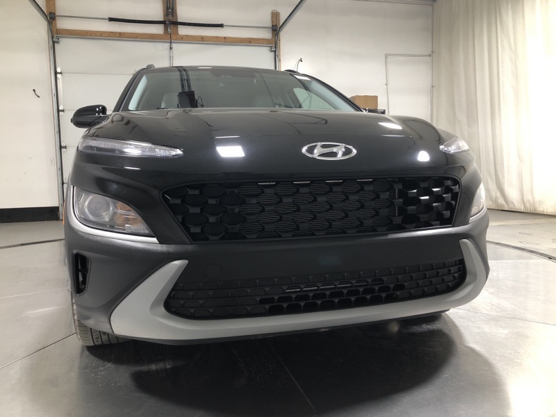 Used 2023 Hyundai Kona SEL with VIN KM8K3CABXPU976562 for sale in Sharon, PA