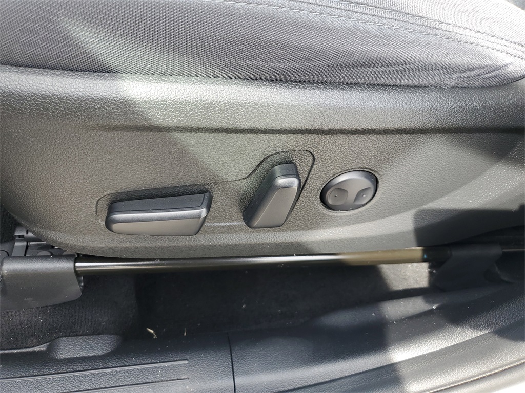 2023 Shimmering Silver Pearl Hyundai Santa Fe SEL FWD SUV