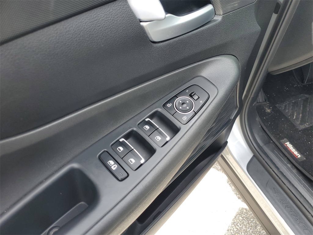 2023 Shimmering Silver Pearl Hyundai Santa Fe SEL FWD SUV