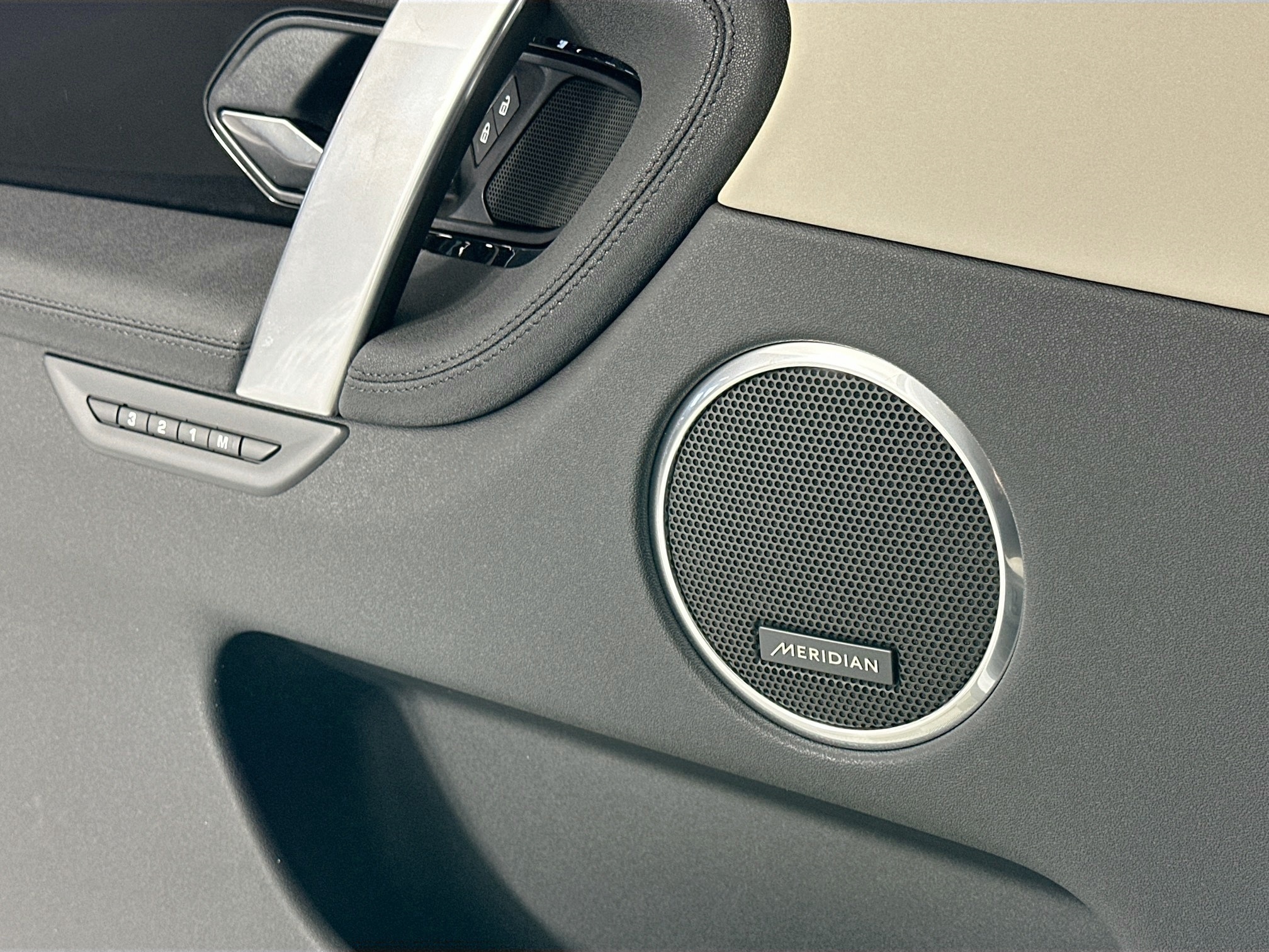 new 2025 Land Rover Discovery Sport car, priced at $52,678