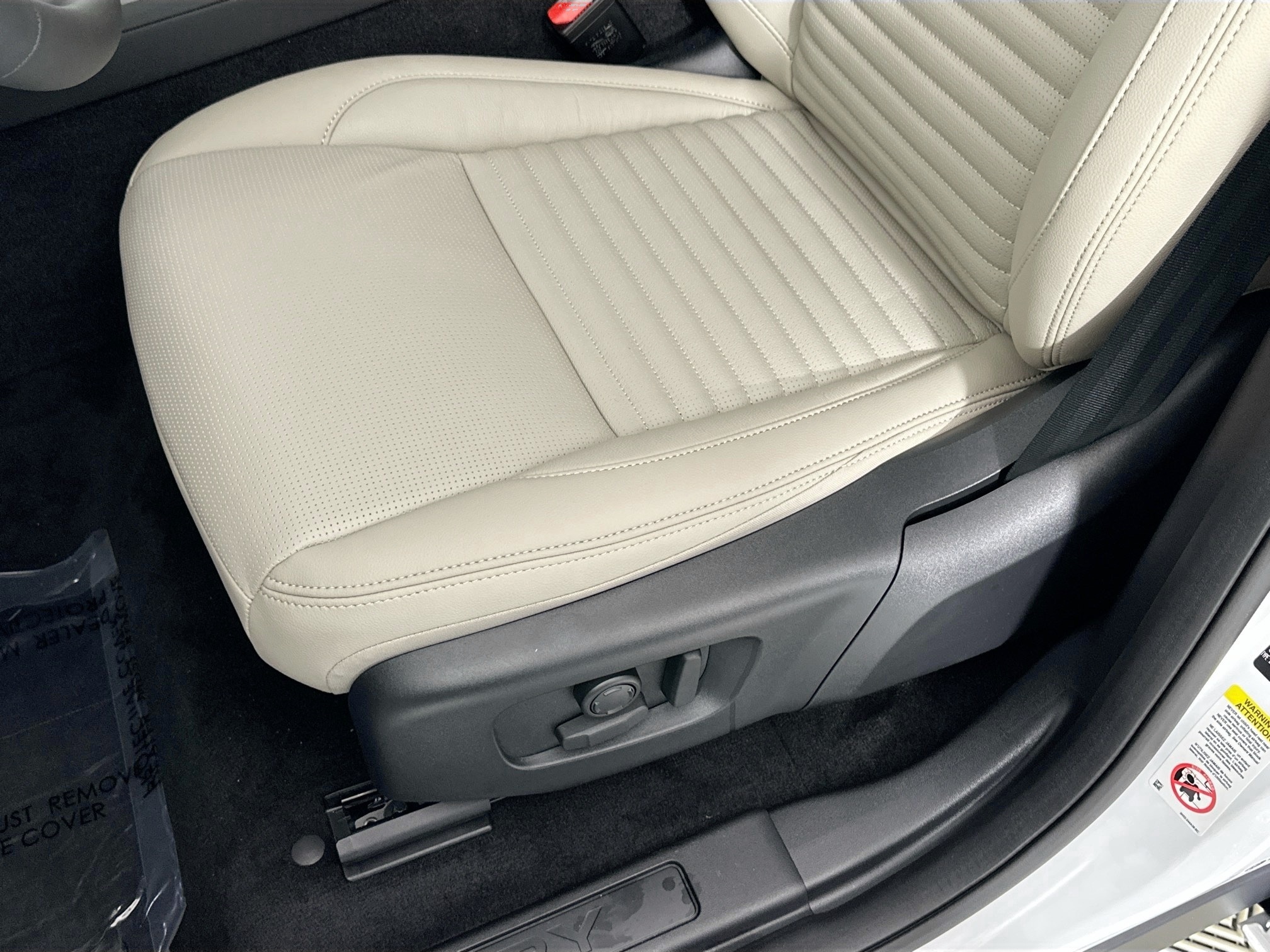 new 2025 Land Rover Discovery Sport car, priced at $52,678