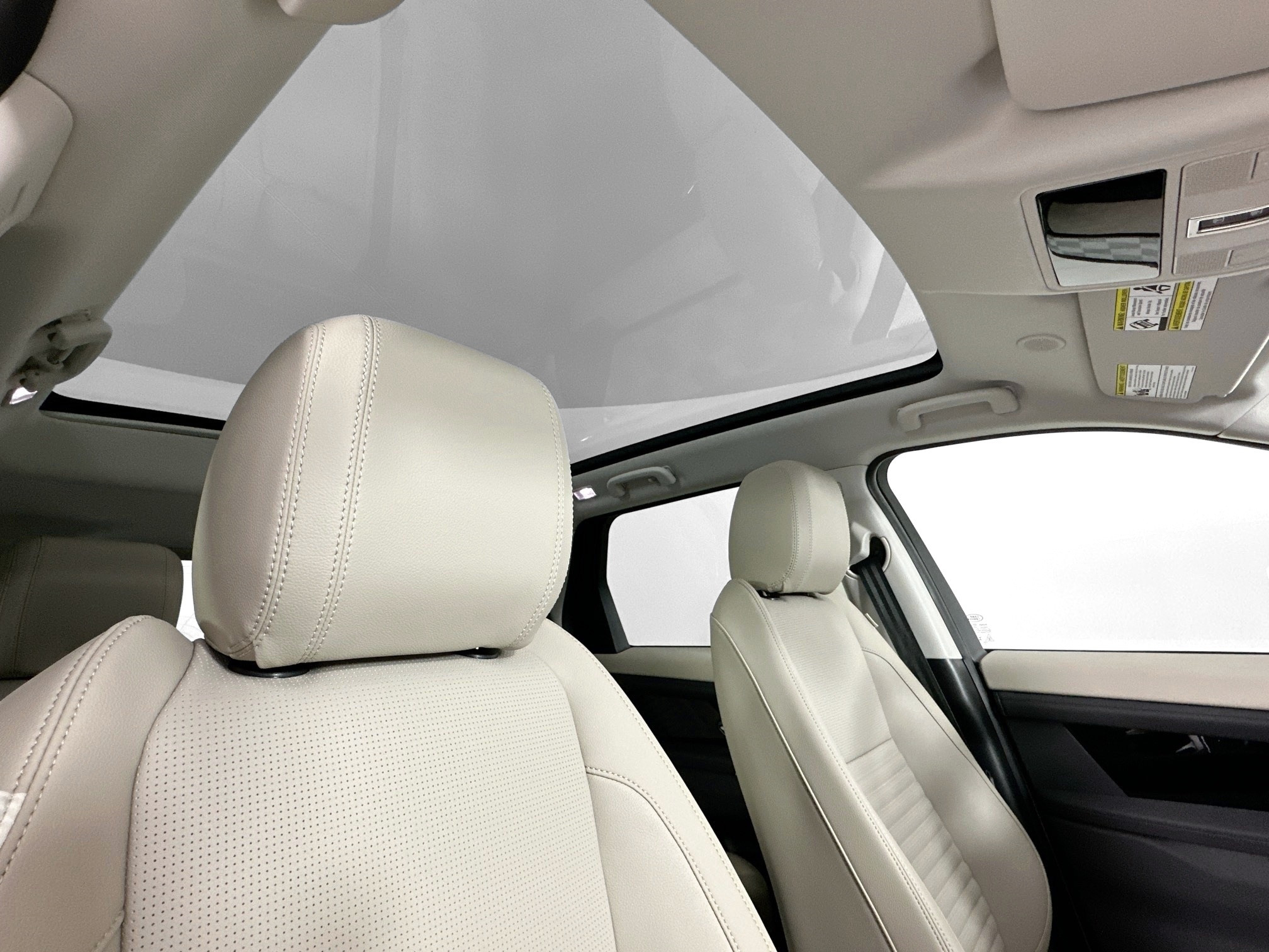 new 2025 Land Rover Discovery Sport car, priced at $52,678