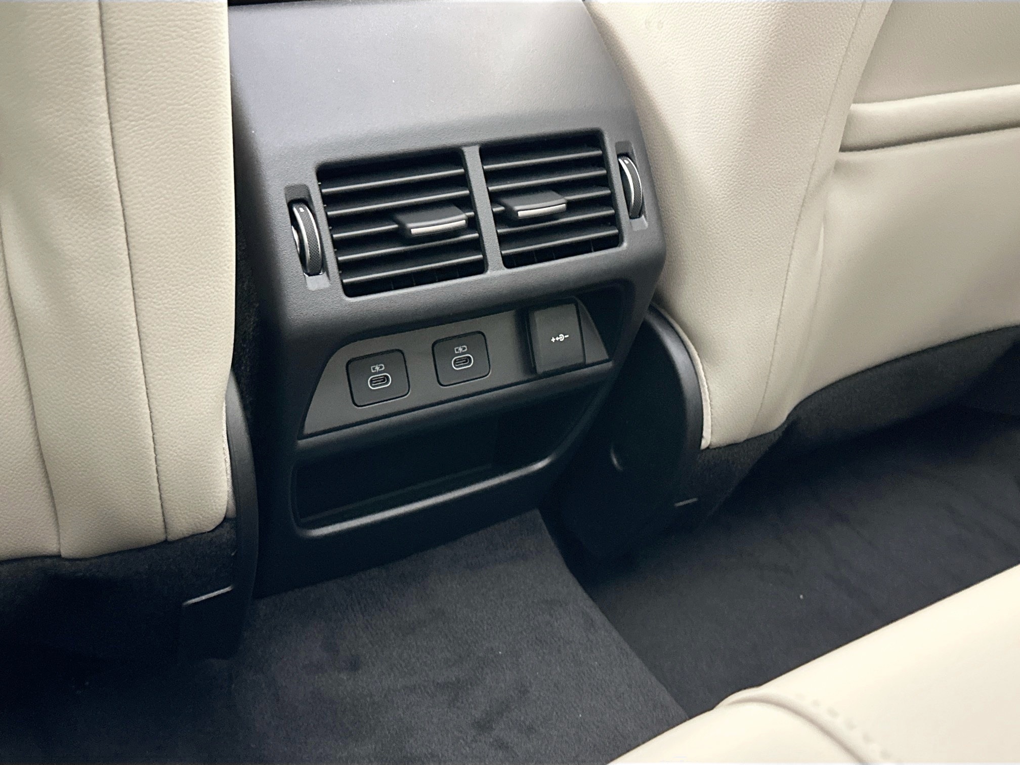 new 2025 Land Rover Discovery Sport car, priced at $52,678