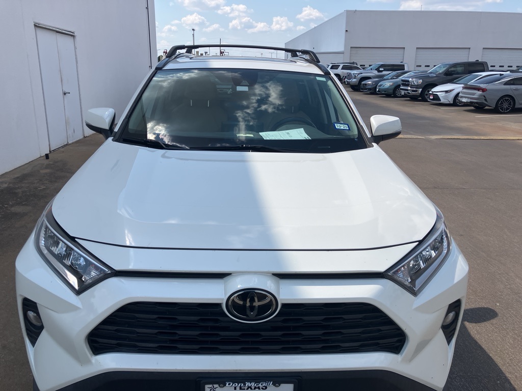 2021 Toyota RAV4 XLE Premium photo 2