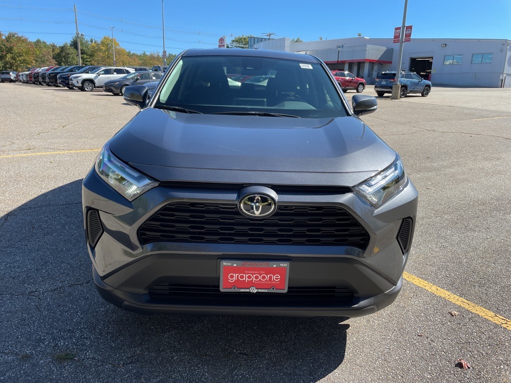 2025 Toyota RAV4 LE photo 2