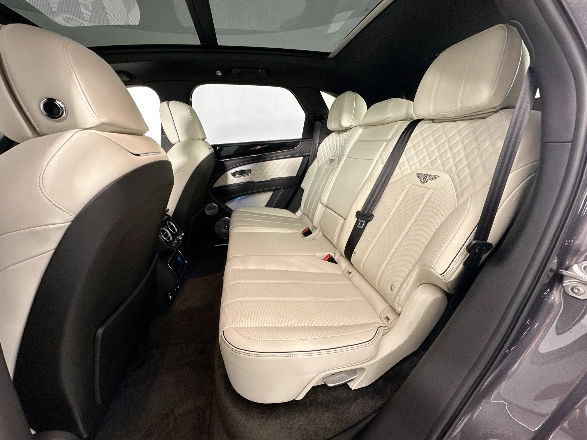 used 2021 Bentley Bentayga car, priced at $139,998