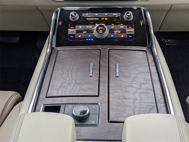 2019 Lincoln Navigator Select