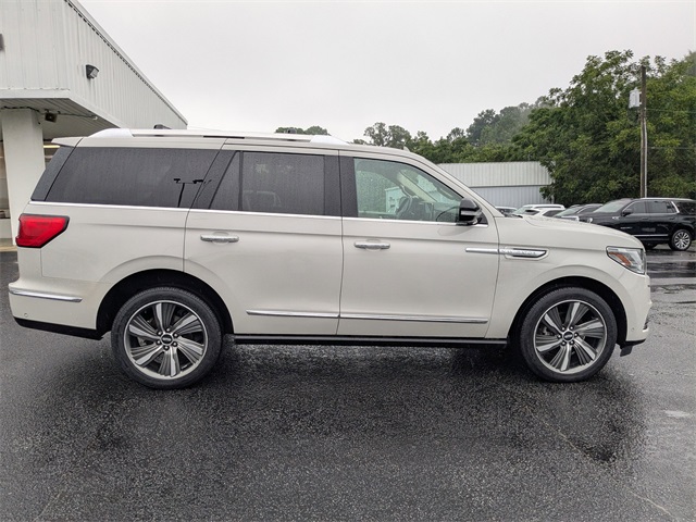 2019 Lincoln Navigator Select