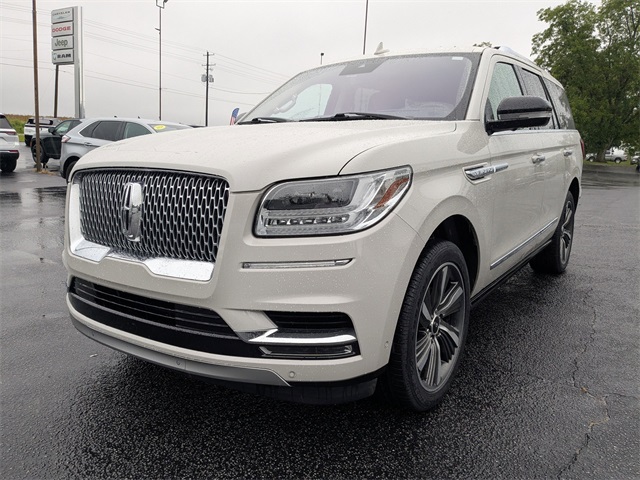 2019 Lincoln Navigator Select
