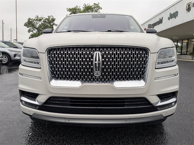 2019 Lincoln Navigator Select