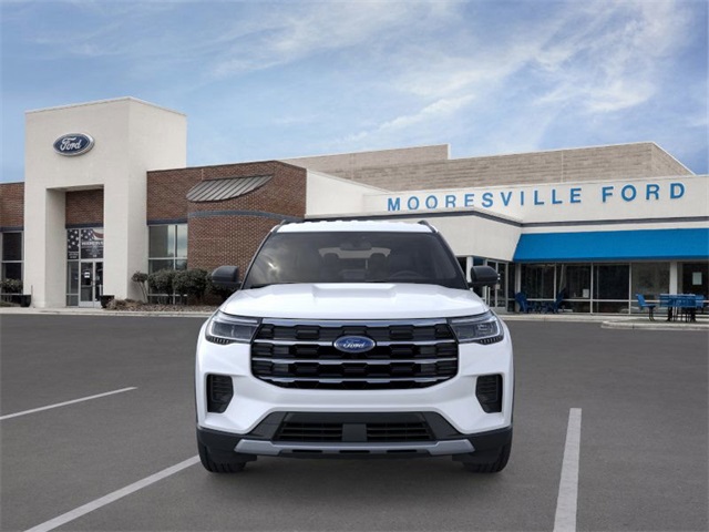 2025 Ford Explorer photo 4