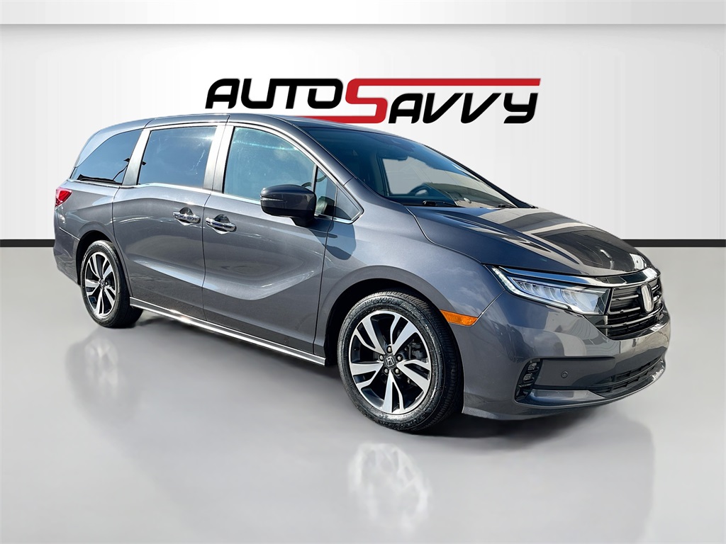 2023 Honda Odyssey Touring's photo