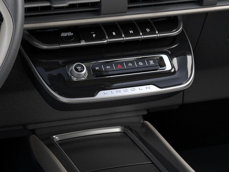 2025 Lincoln Corsair Premiere photo 15