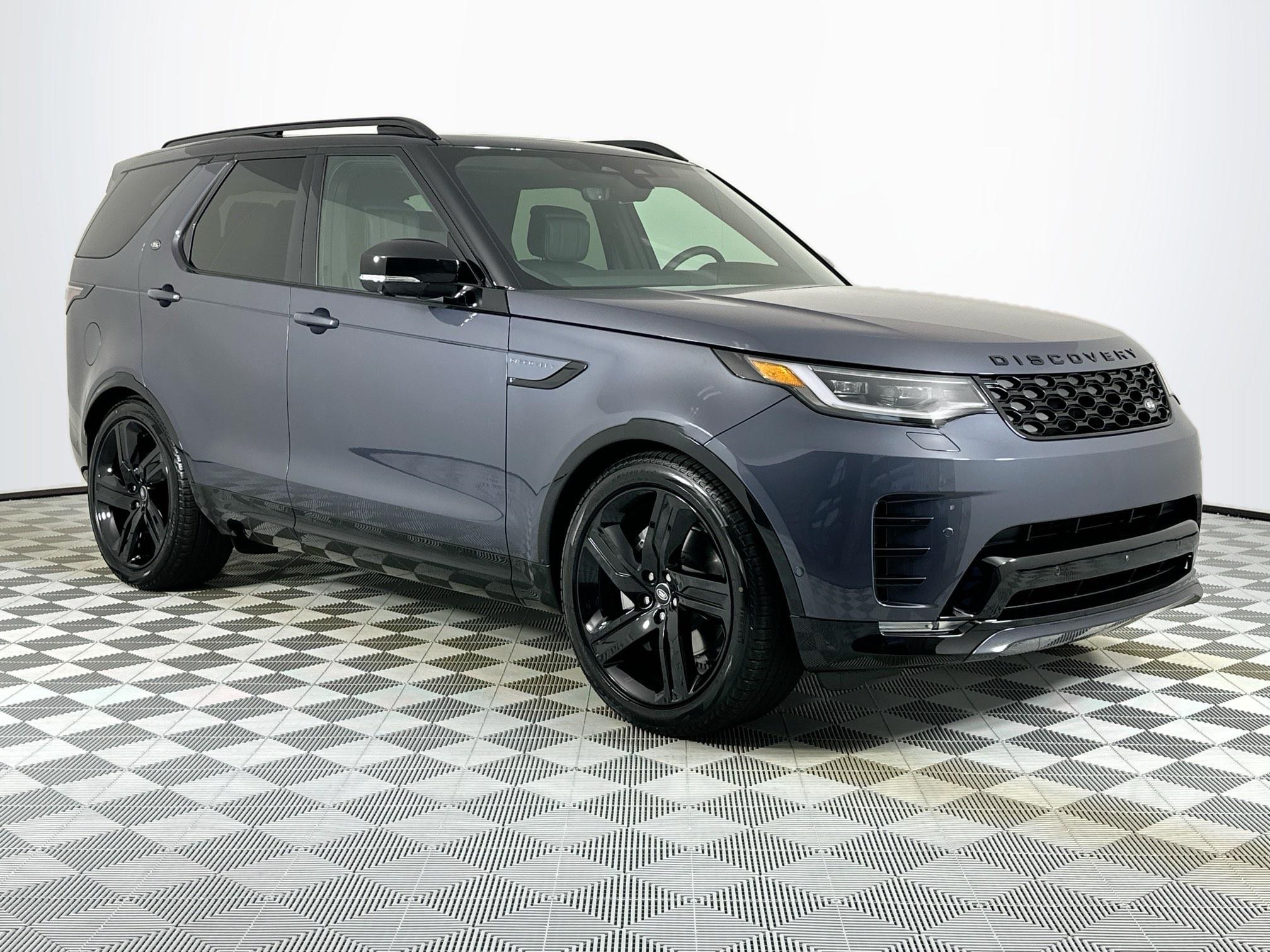used 2025 Land Rover Discovery car, priced at $59,995