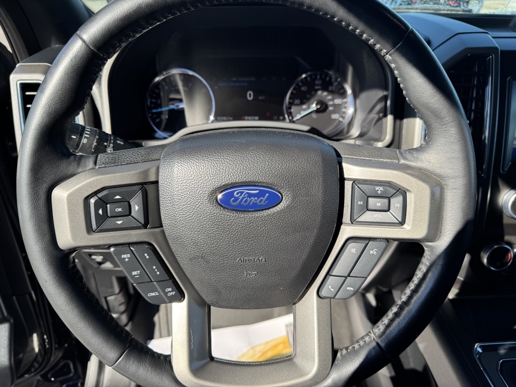 2021 Ford Expedition XLT:16966P