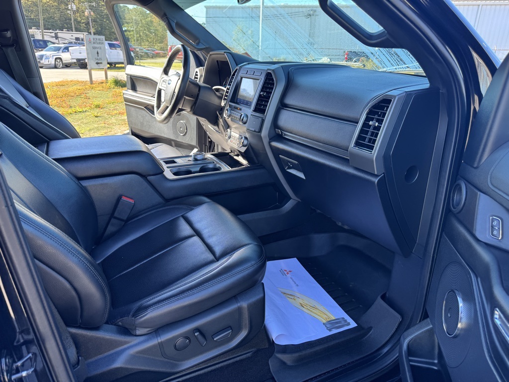 2021 Ford Expedition XLT:16966P