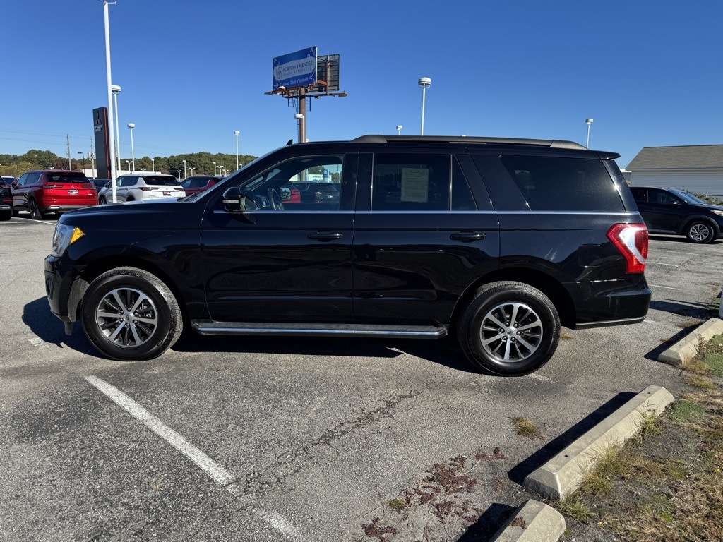 2021 Ford Expedition XLT:16966P
