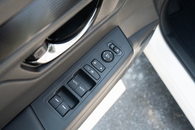 2026 Honda CR-V Hybrid Sport photo 9