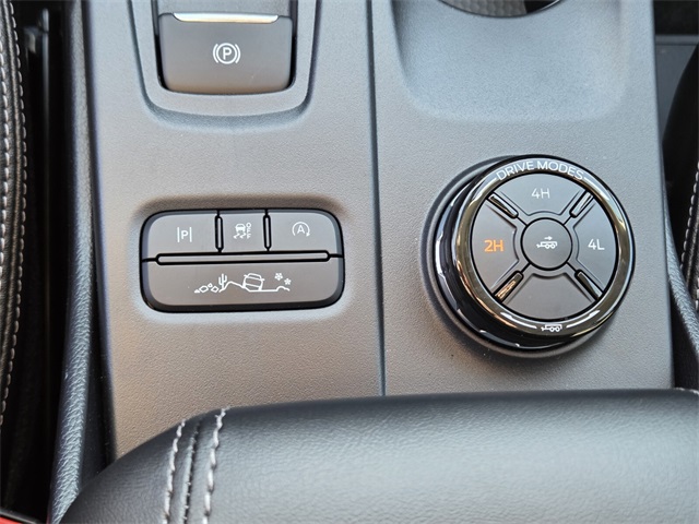 New 2025 Ford Ranger Lariat 4D Crew Cab