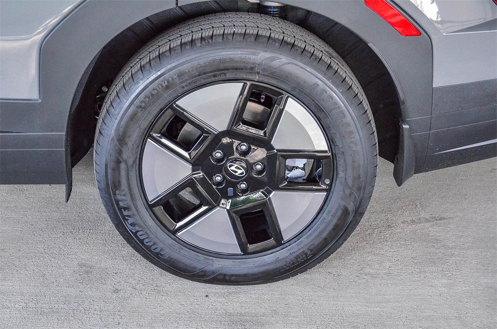 2026 Hyundai Santa Fe SEL photo 4