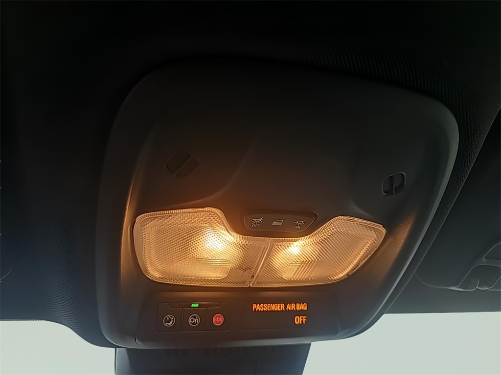 2023 Chevrolet Colorado LT photo 4