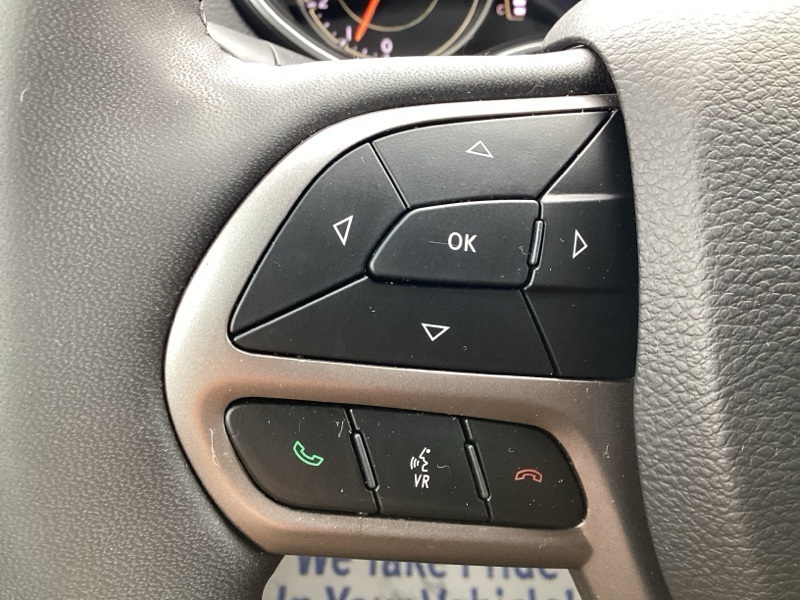 2021 Jeep Cherokee Latitude Lux photo 25