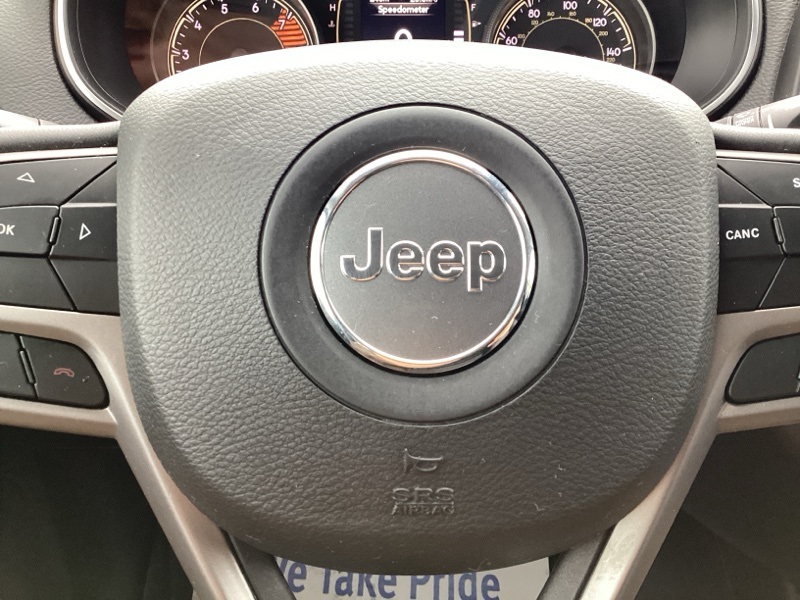 2021 Jeep Cherokee Latitude Lux photo 26