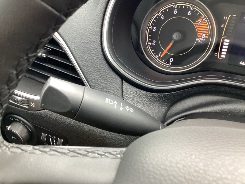 2021 Jeep Cherokee Latitude Lux photo 28