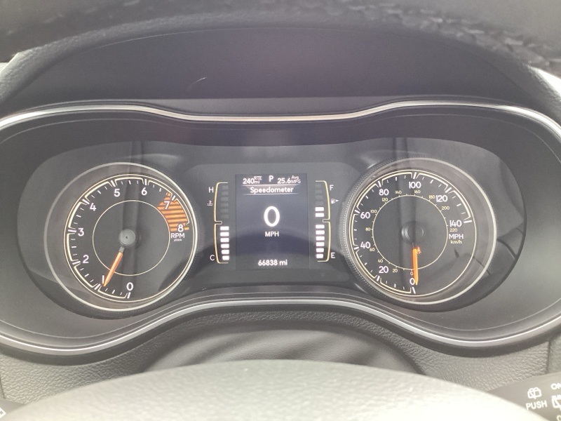 2021 Jeep Cherokee Latitude Lux photo 30