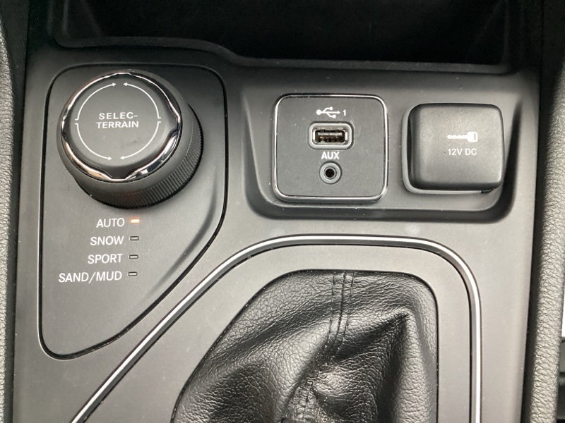 2021 Jeep Cherokee Latitude Lux photo 33