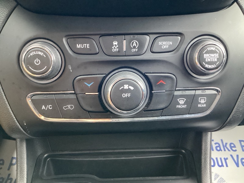 2021 Jeep Cherokee Latitude Lux photo 34