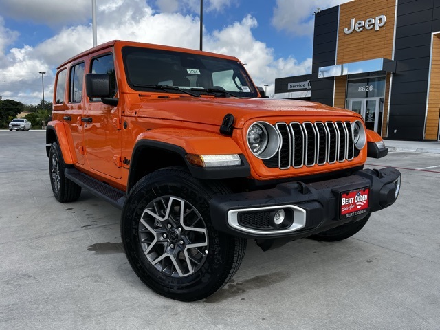 2025 Jeep Wrangler 4-Door Sahara's photo