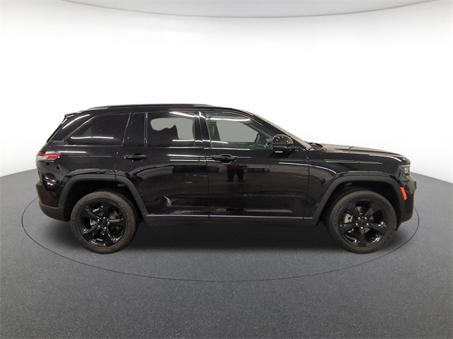 used 2023 Jeep Grand Cherokee car, priced at $30,911