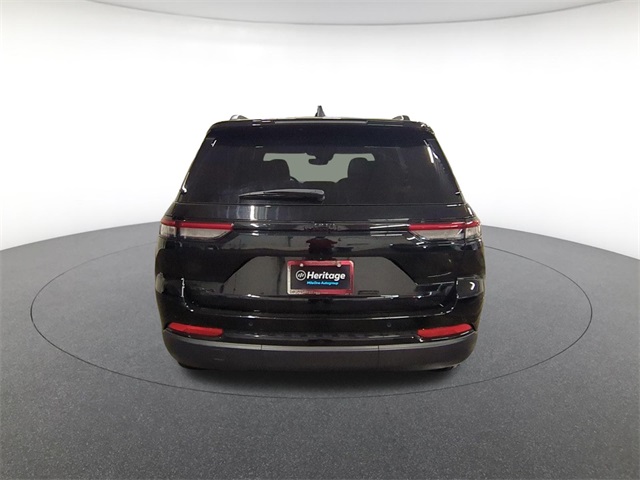 used 2023 Jeep Grand Cherokee car, priced at $30,911