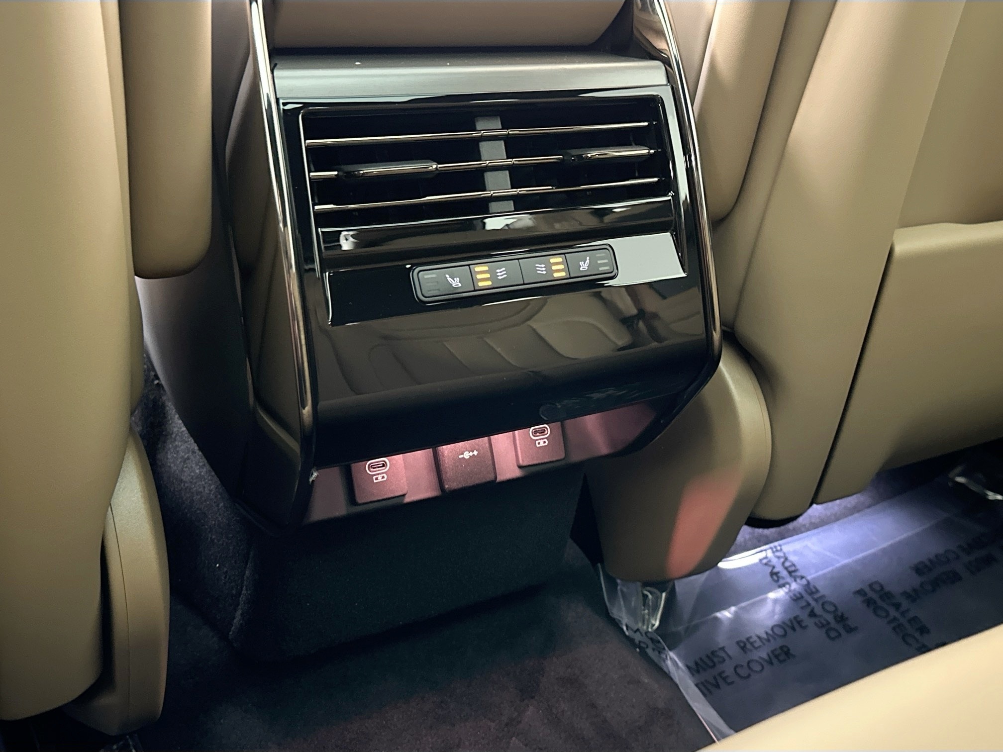 new 2025 Land Rover Range Rover Sport car, priced at $90,540