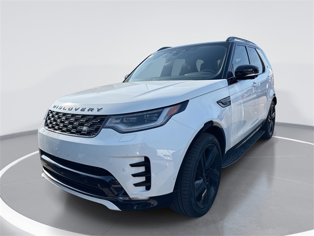 2025 Land Rover Discovery Dynamic SE's photo