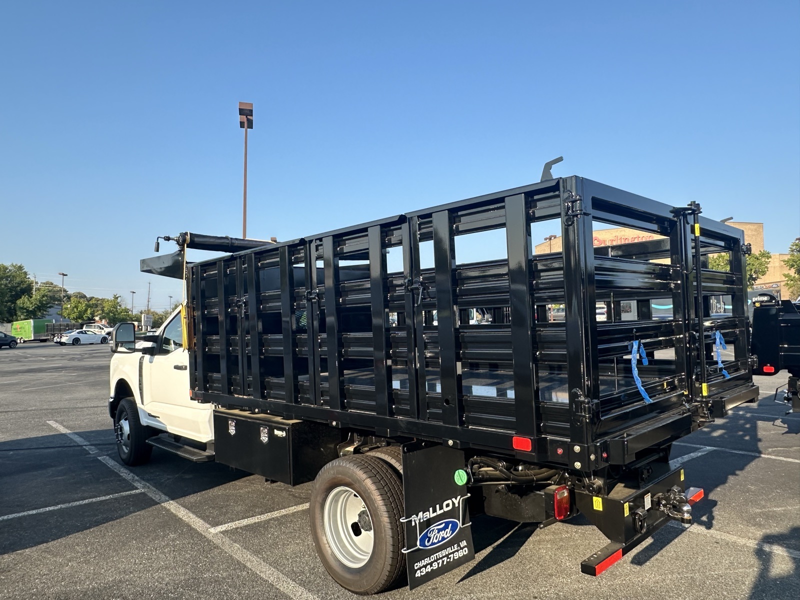 2024 Ford F-350 photo 3
