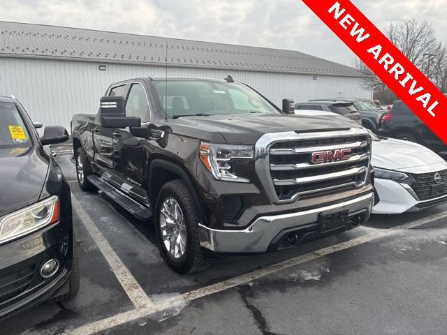 2020 GMC Sierra 1500 SLE's photo
