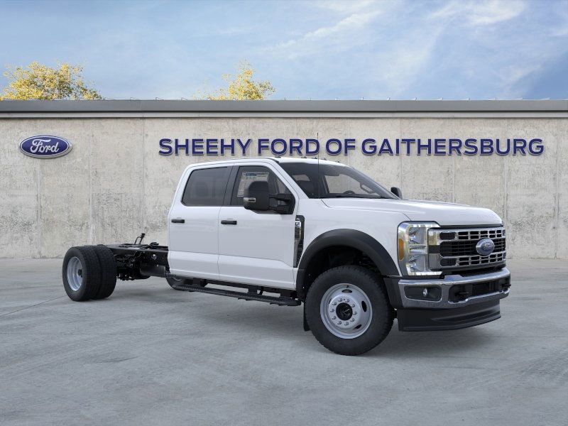 2026 Ford F-550 Super Duty Chassis Cab XL's photo
