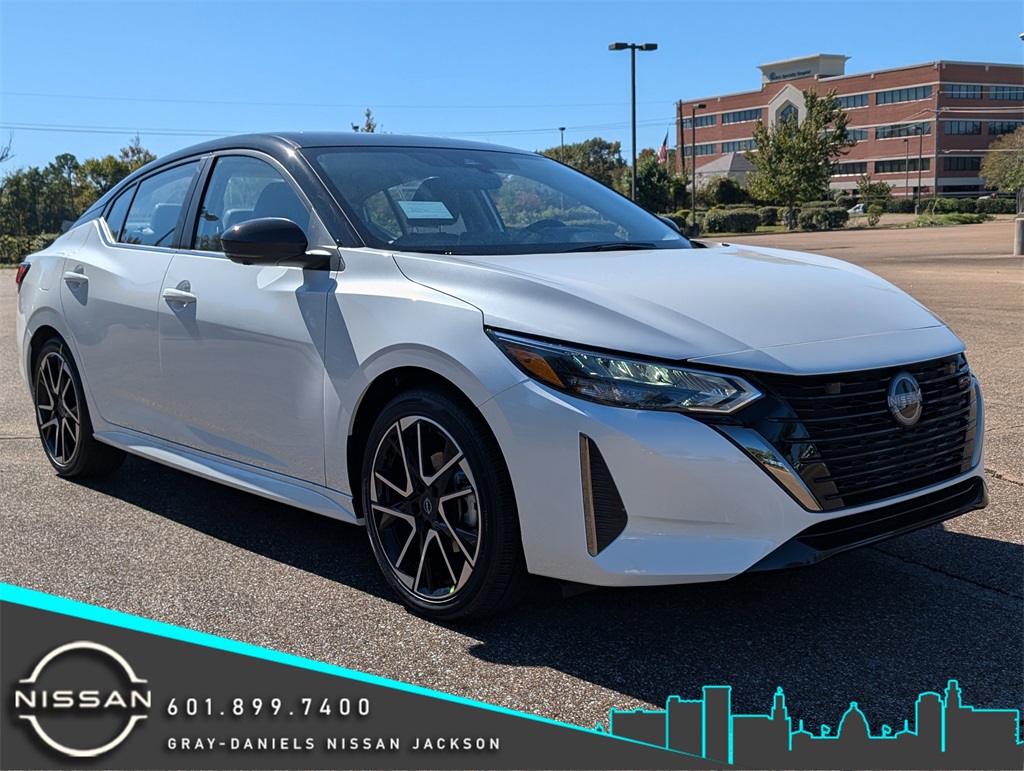 2025 Nissan Sentra SR's photo