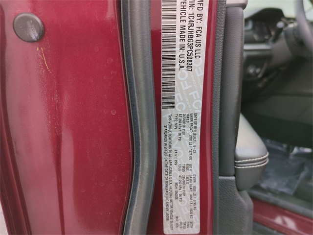 used 2023 Jeep Grand Cherokee car, priced at $32,911