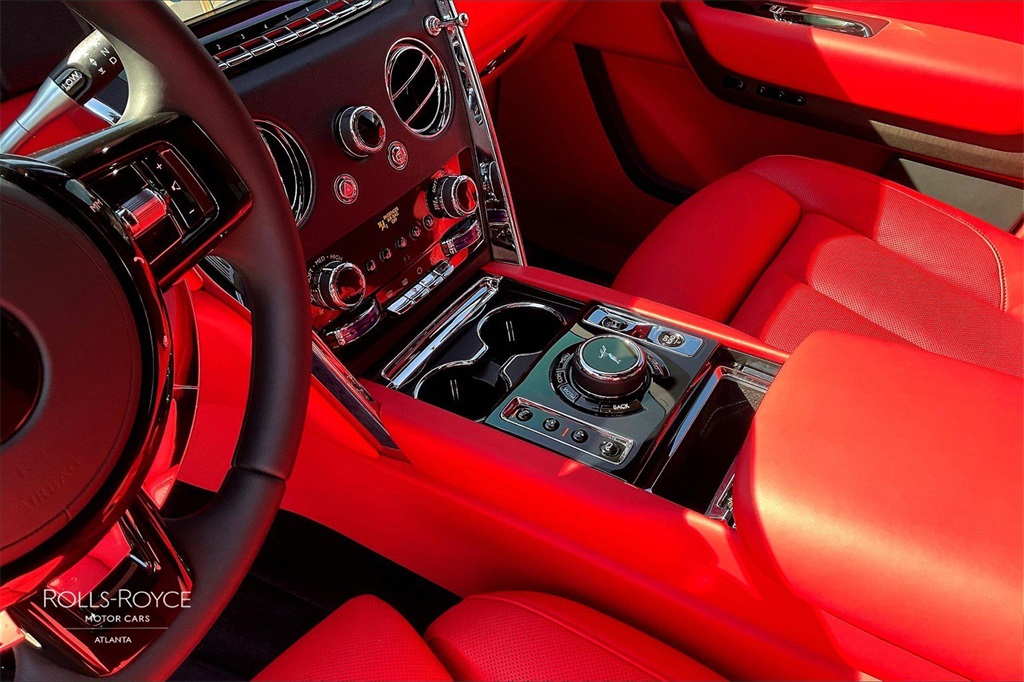 2024 White Rolls-Royce Cullinan AWD SUV