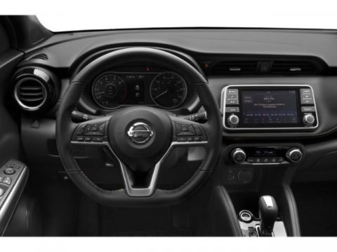 2020 Aspen White/Super Black Nissan Kicks SR FWD SUV