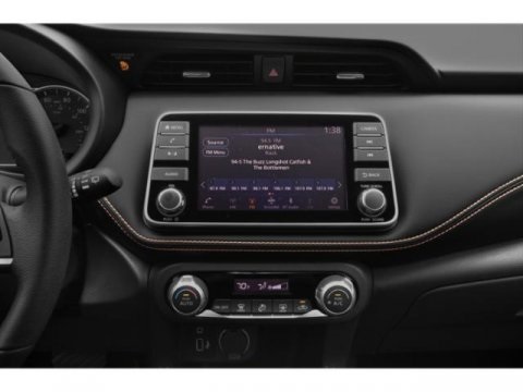 2020 Aspen White/Super Black Nissan Kicks SR FWD SUV