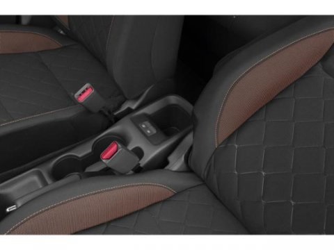 2020 Aspen White/Super Black Nissan Kicks SR FWD SUV