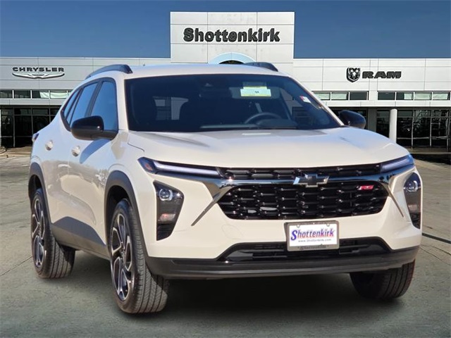 2026 Chevrolet Trax RS's photo