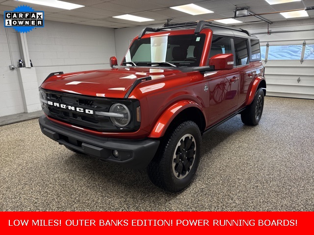 2022 Ford Bronco 4-Door Outer Banks's photo