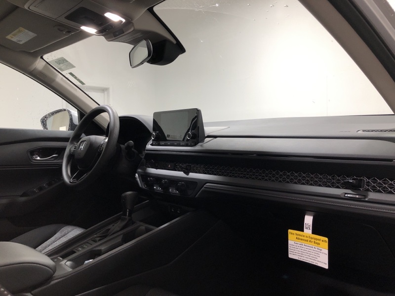 2025 Honda Accord LX photo 13