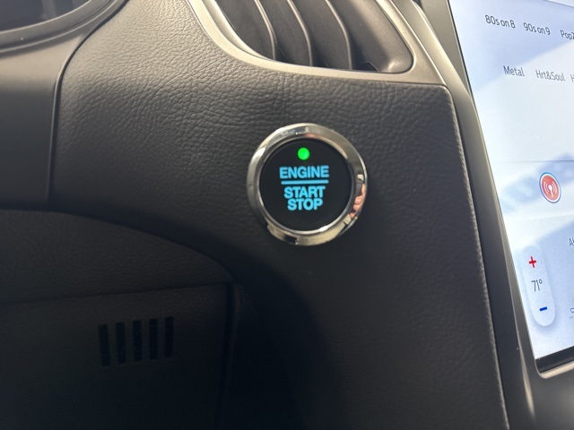 used 2024 Ford Edge car, priced at $25,788