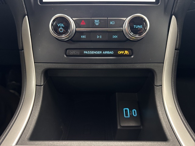 used 2024 Ford Edge car, priced at $25,788